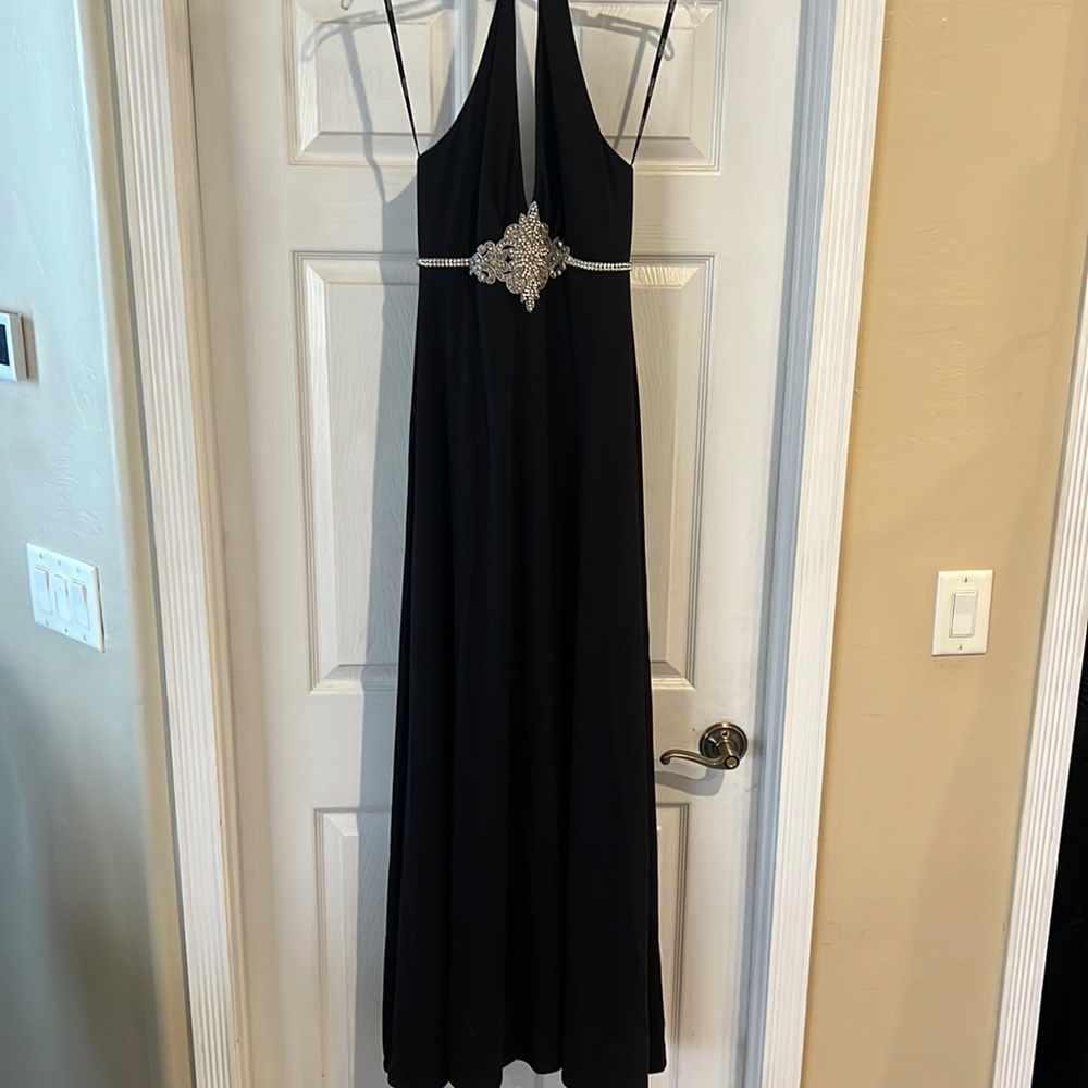 Night Way black formal floor length dress Size 4